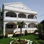 Solmaris Apartmán Sukošan